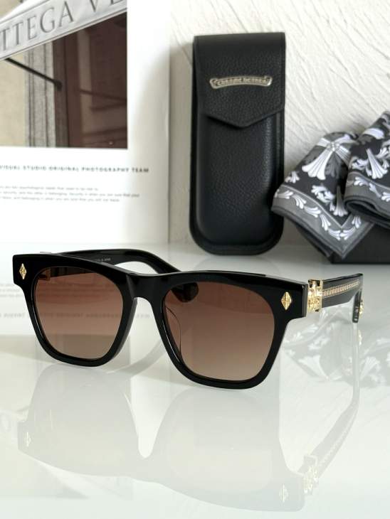 Picture of Chrome Hearts Sunglasses _SKUfw73585808fw